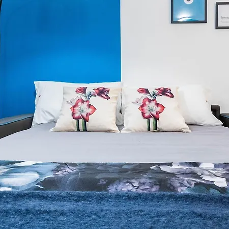 Hintown Castaldi Lofts *
