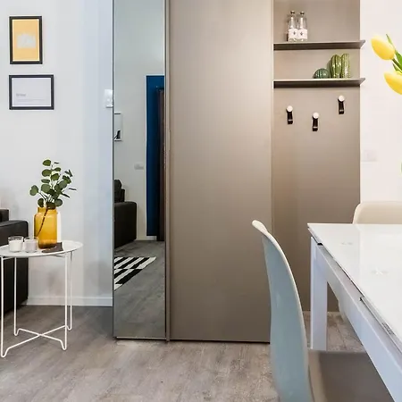 Hintown Castaldi Lofts *