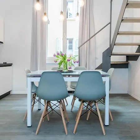 Hintown Castaldi Lofts *