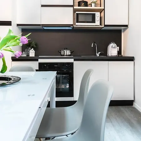 Hintown Castaldi Lofts アパート *